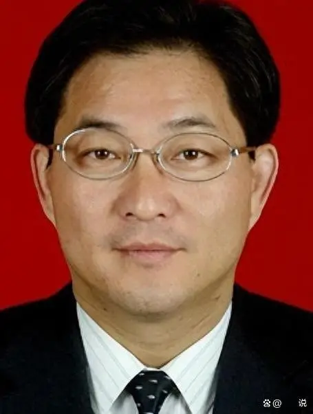 案例:山东"贪虎"王永征被拘捕:白天下基层,晚上会所受贿千万