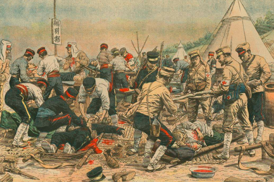 1895年,俄,德,法三国强迫日本,归还中国辽东半岛,日本同意了