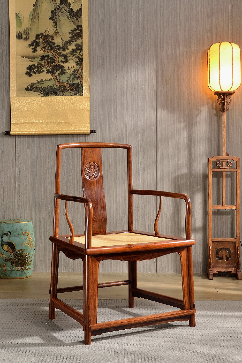 "大扇南"王世襄的钟爱,白酸枝扇形南官帽椅