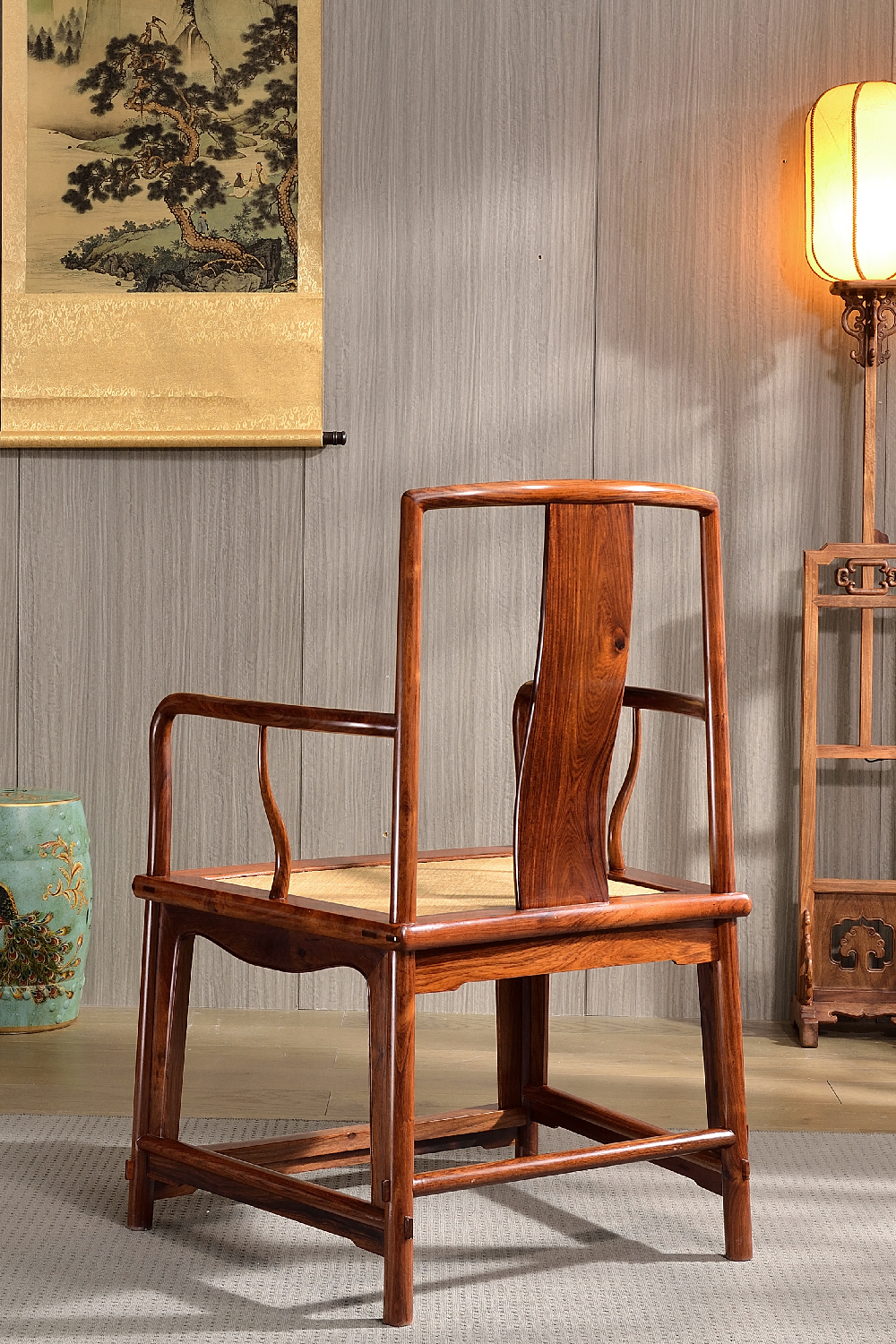 "大扇南"王世襄的钟爱,白酸枝扇形南官帽椅