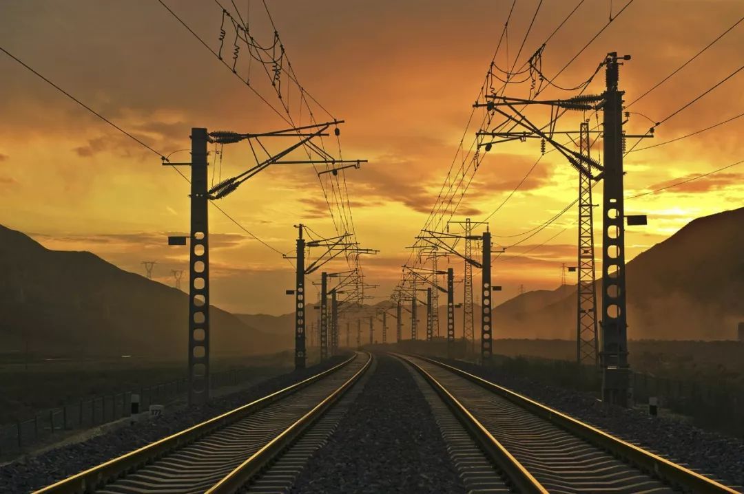 电气化铁路与流体喷涂:创新与发展的交汇点