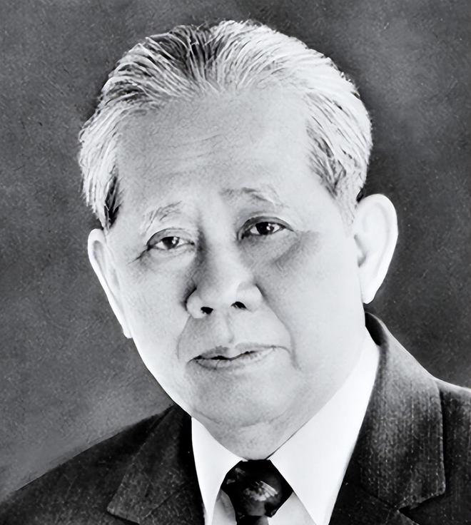 牺牲尊严?连长冯增敏的决定探讨