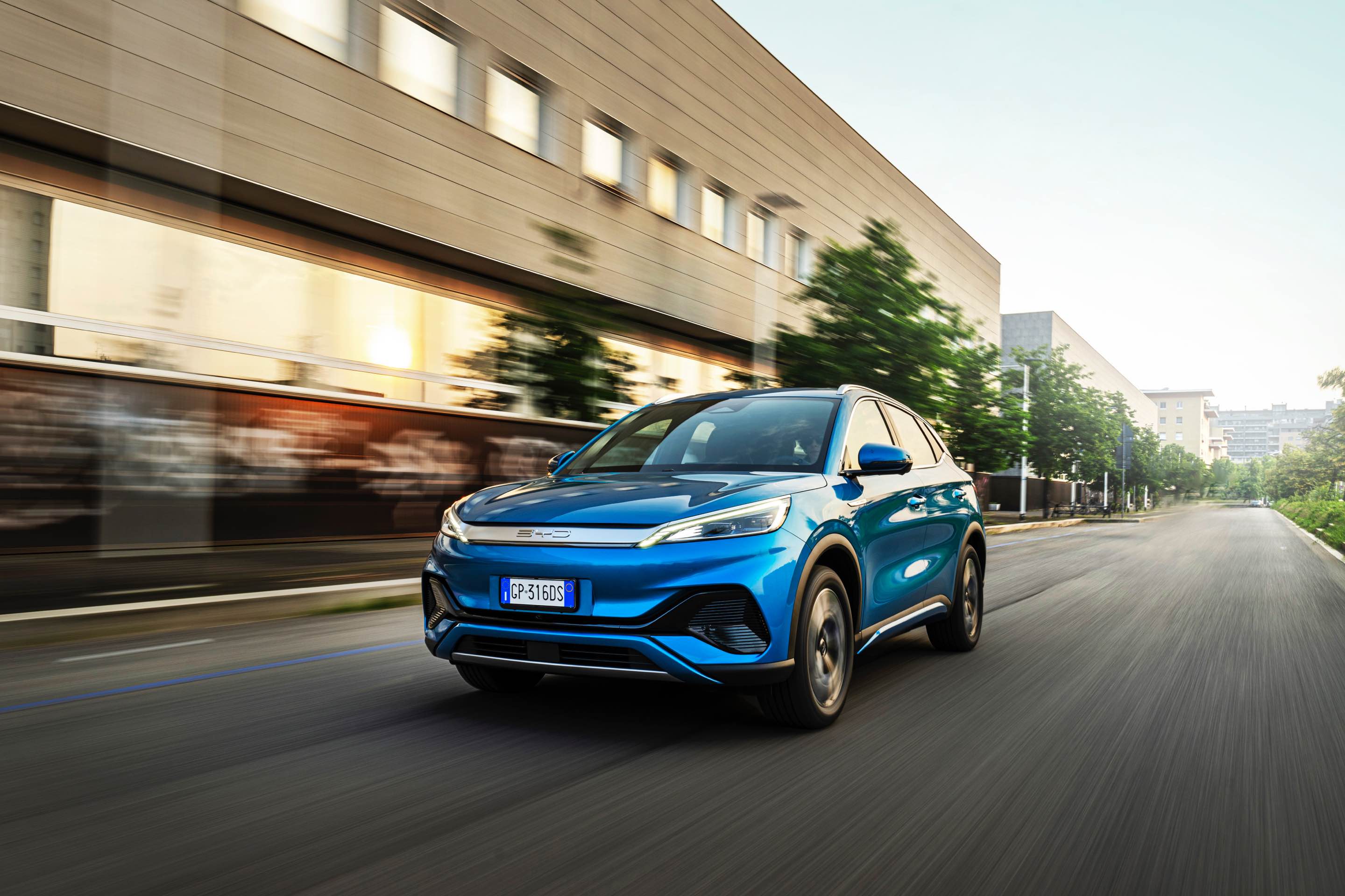 比亚迪2021年五月份宣布"乘用车出海计划",当年可能大家都不看好