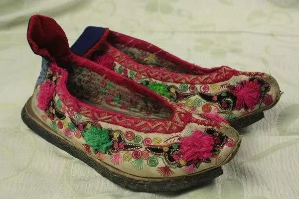 苗族的一些传统风俗