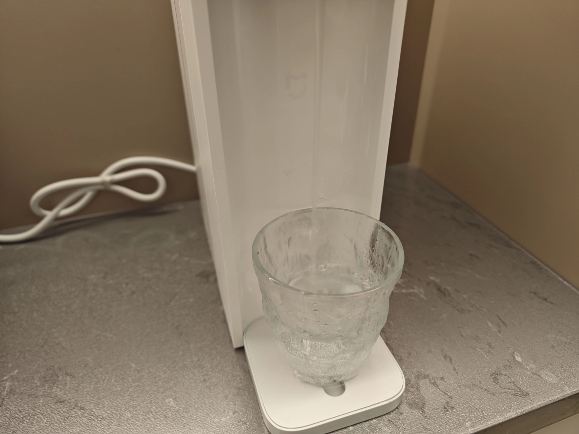 小米放出“大招”，三秒即热饮水机降至新低，到手仅140元！