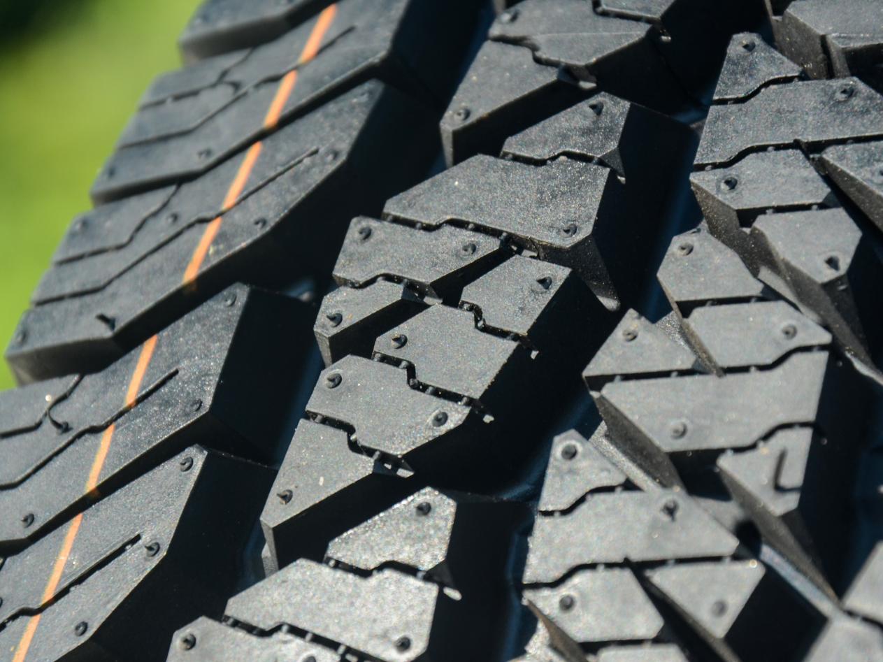 城市suv轮胎替换首选 实测黑熊轻at轮胎