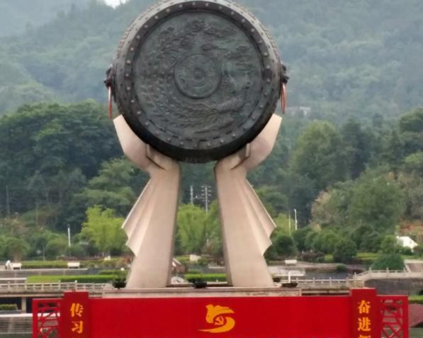 江西铜鼓迎来一"年轻女副县长",当属普本生的榜样,靠实力爆红