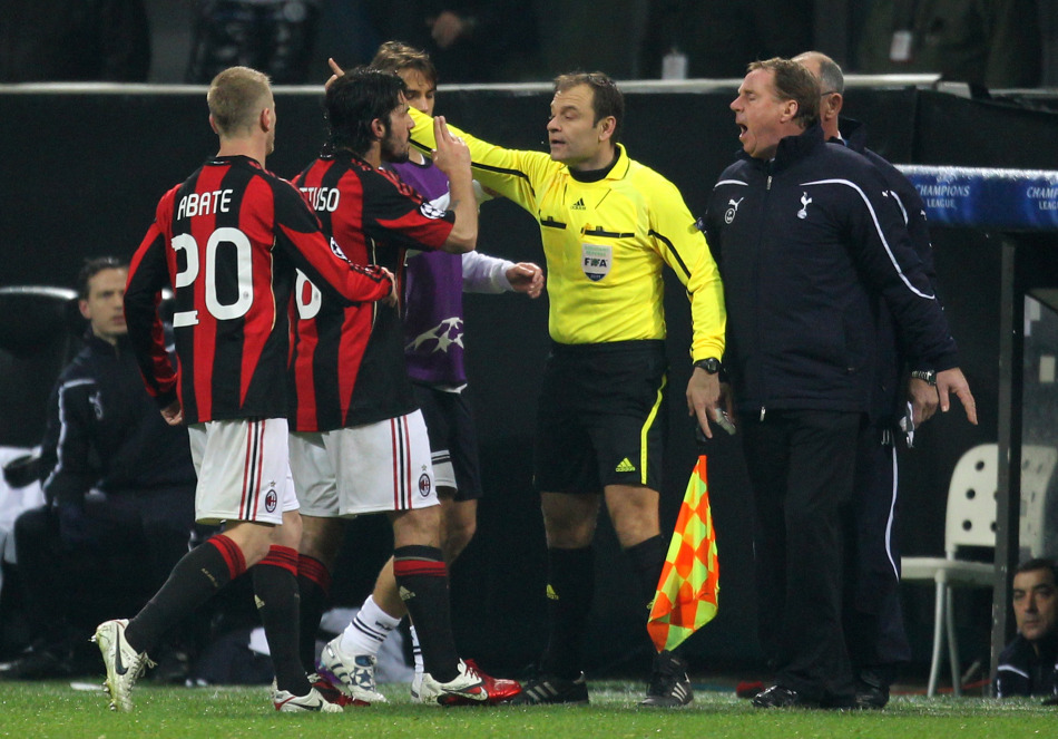 华丽米兰的"平头哥",怒扇"大奉先",却常被皮尔洛"欺负"