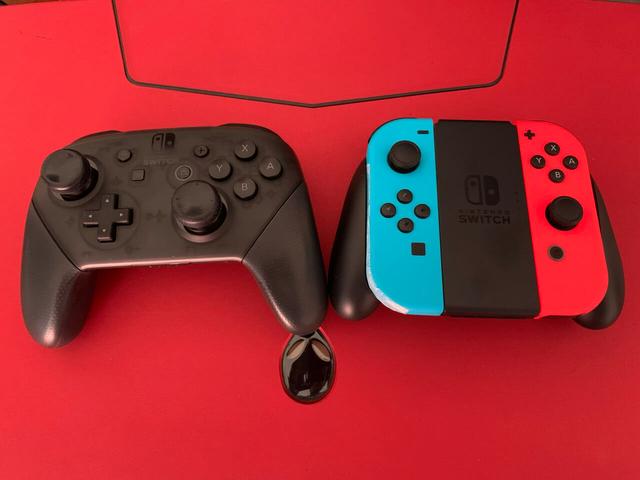 微软xbox one,索尼ps,任天堂,三大巨头的手柄,你最钟爱谁?