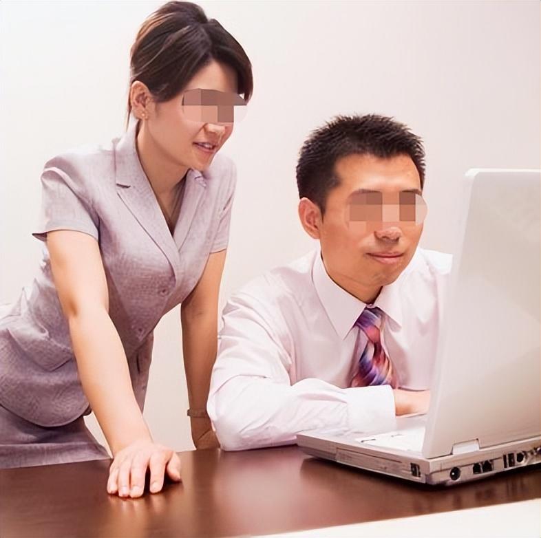 纪实:江西淫魔书记汤成奇:养40情妇,专门开房接待美女"上访"