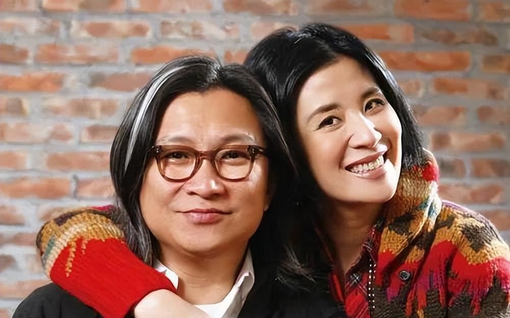 导演陈可辛:被誉为"拿奖专业户",与吴君如相恋23年不成婚