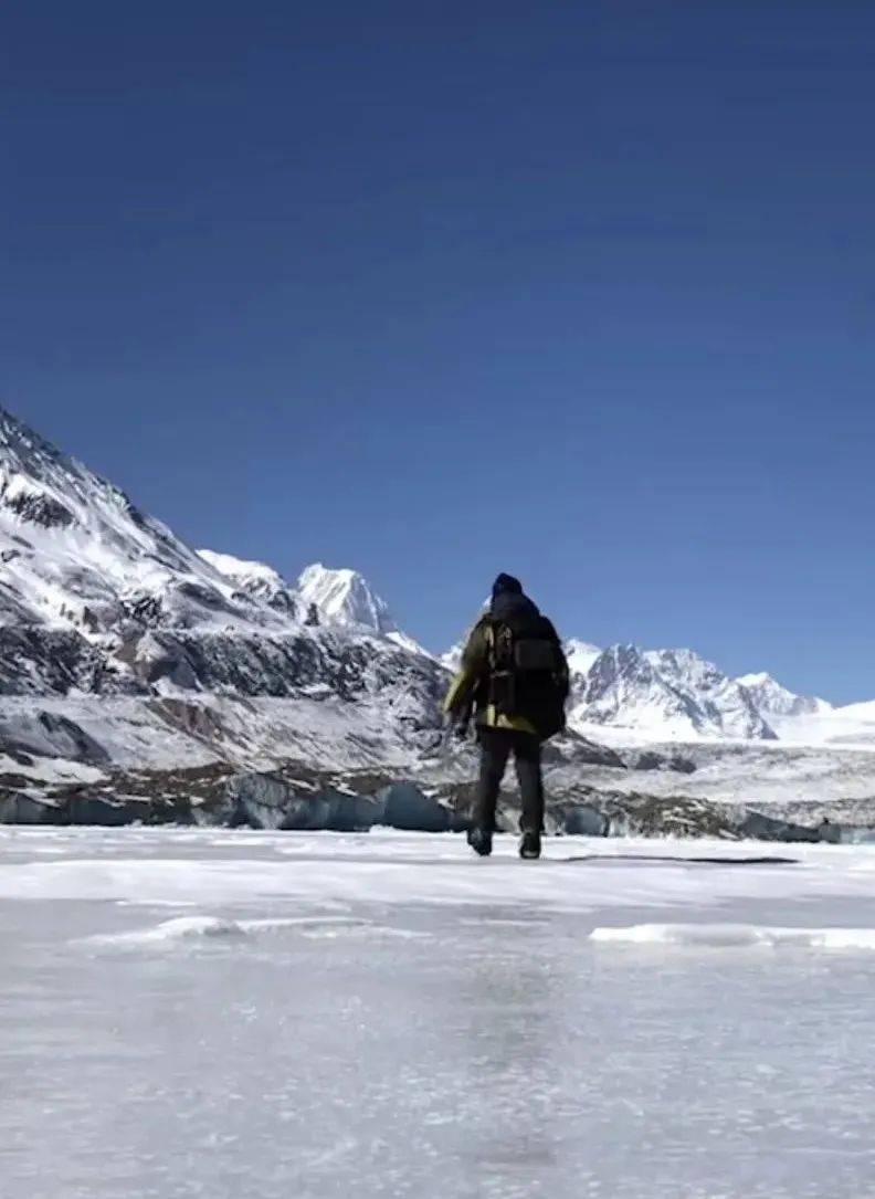那个和家人失联9年,为拍冰川掉入冰河的冒险王,已经离开两年了