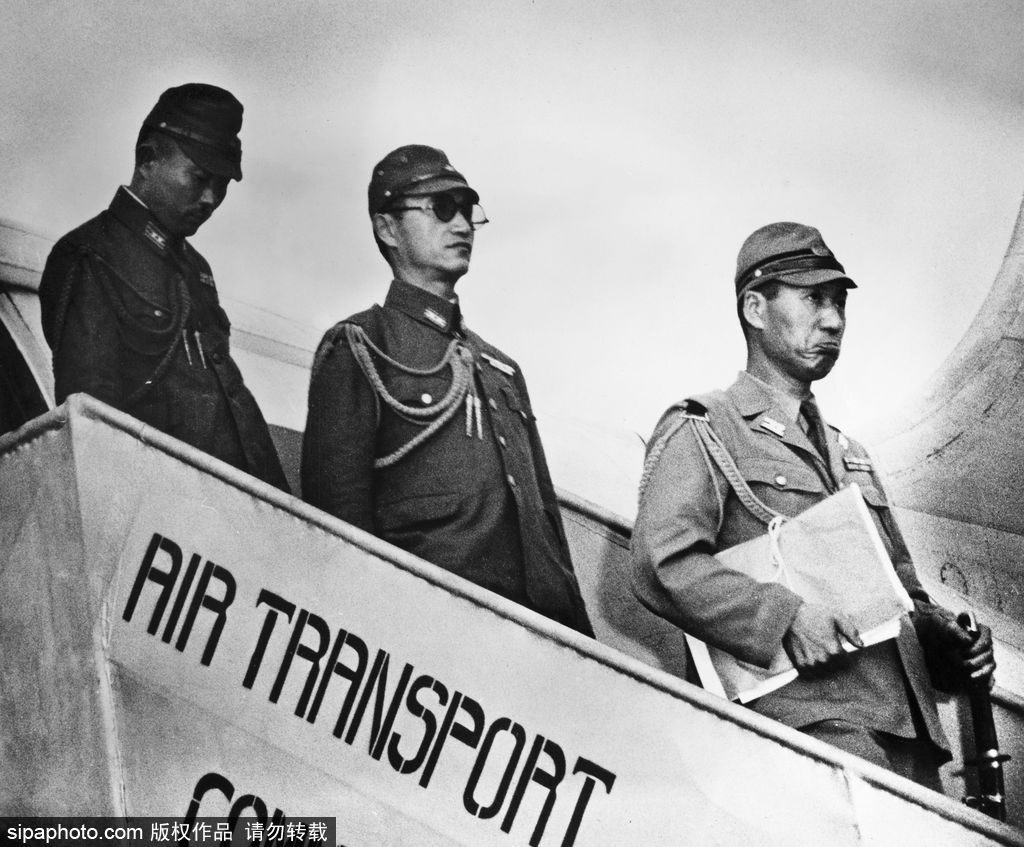 日本"无条件投降"的背后有一条无耻要求,不同意就"一亿玉碎"