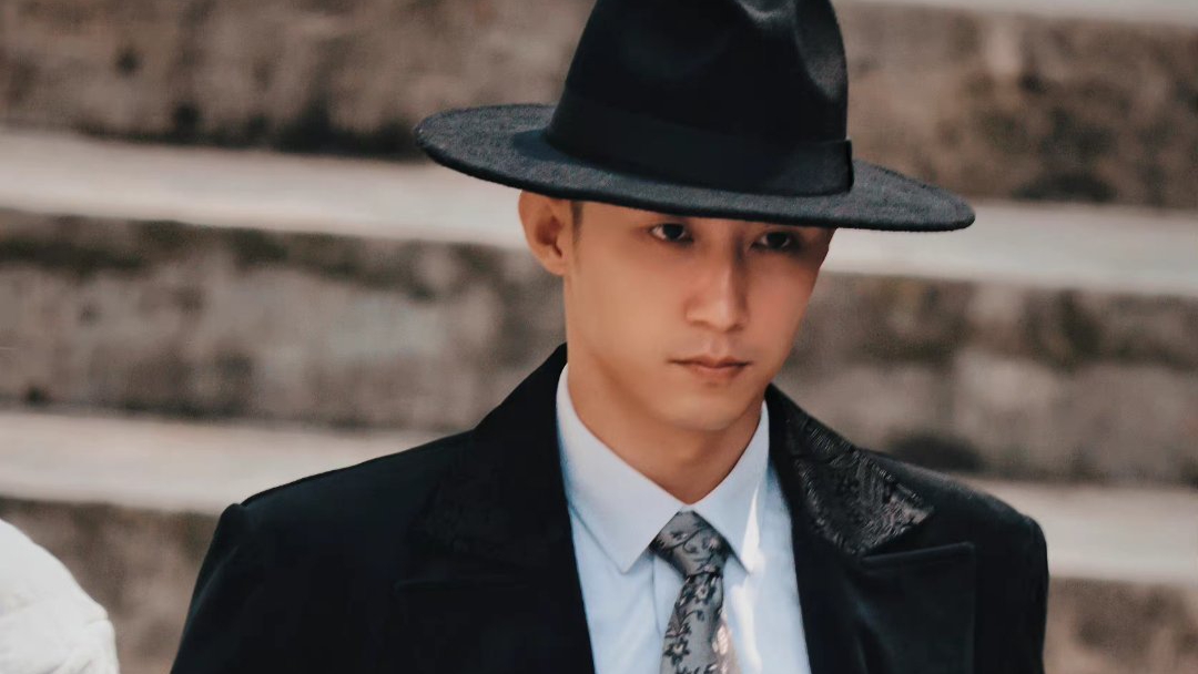 谍战剧《孤战》将播,黄景瑜辛芷蕾主演,配角都是实力派