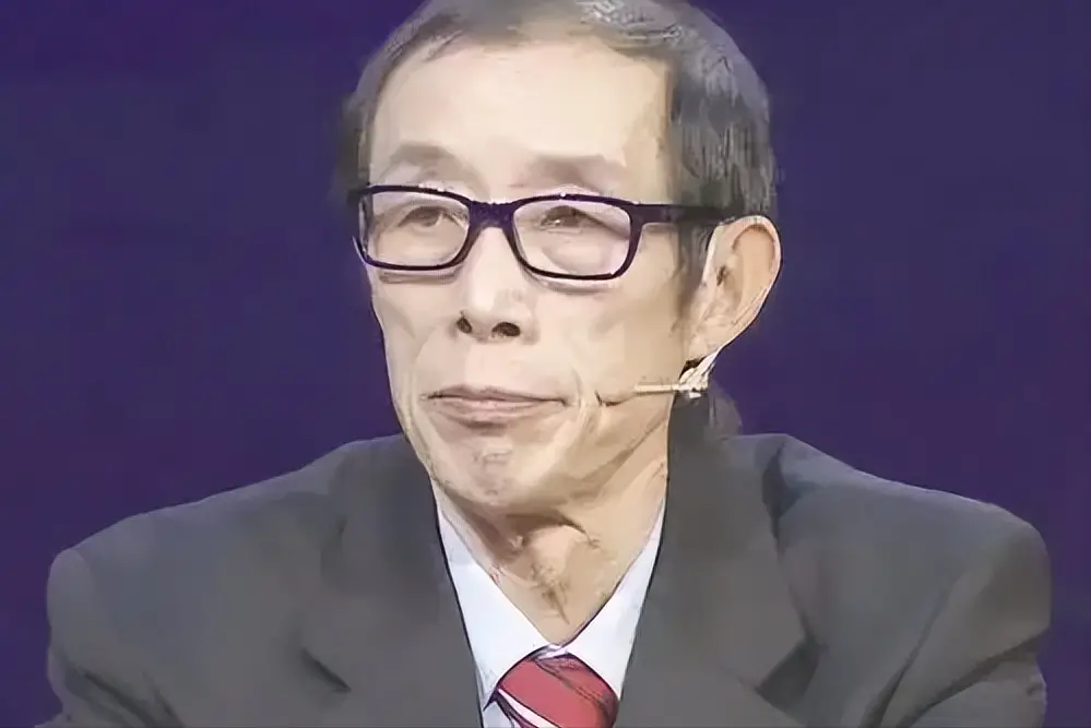 案例:教授陈平靠"批美"敛财数亿,晚年住美国豪宅,女儿嫁老外