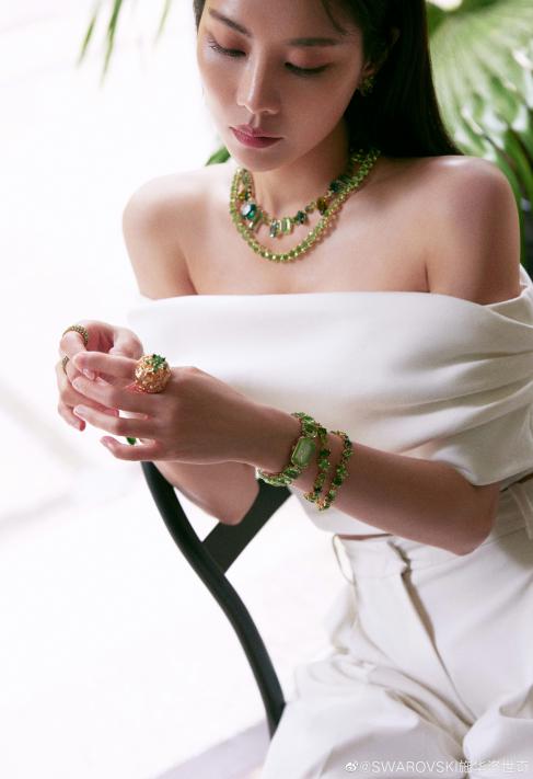 swarovski是什么牌子?不同的风格应该选择什么样的首饰?