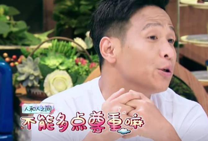 宋小宝在韩国录节目,却遭无视,好脾气的他当场发飙怒摔话筒离场