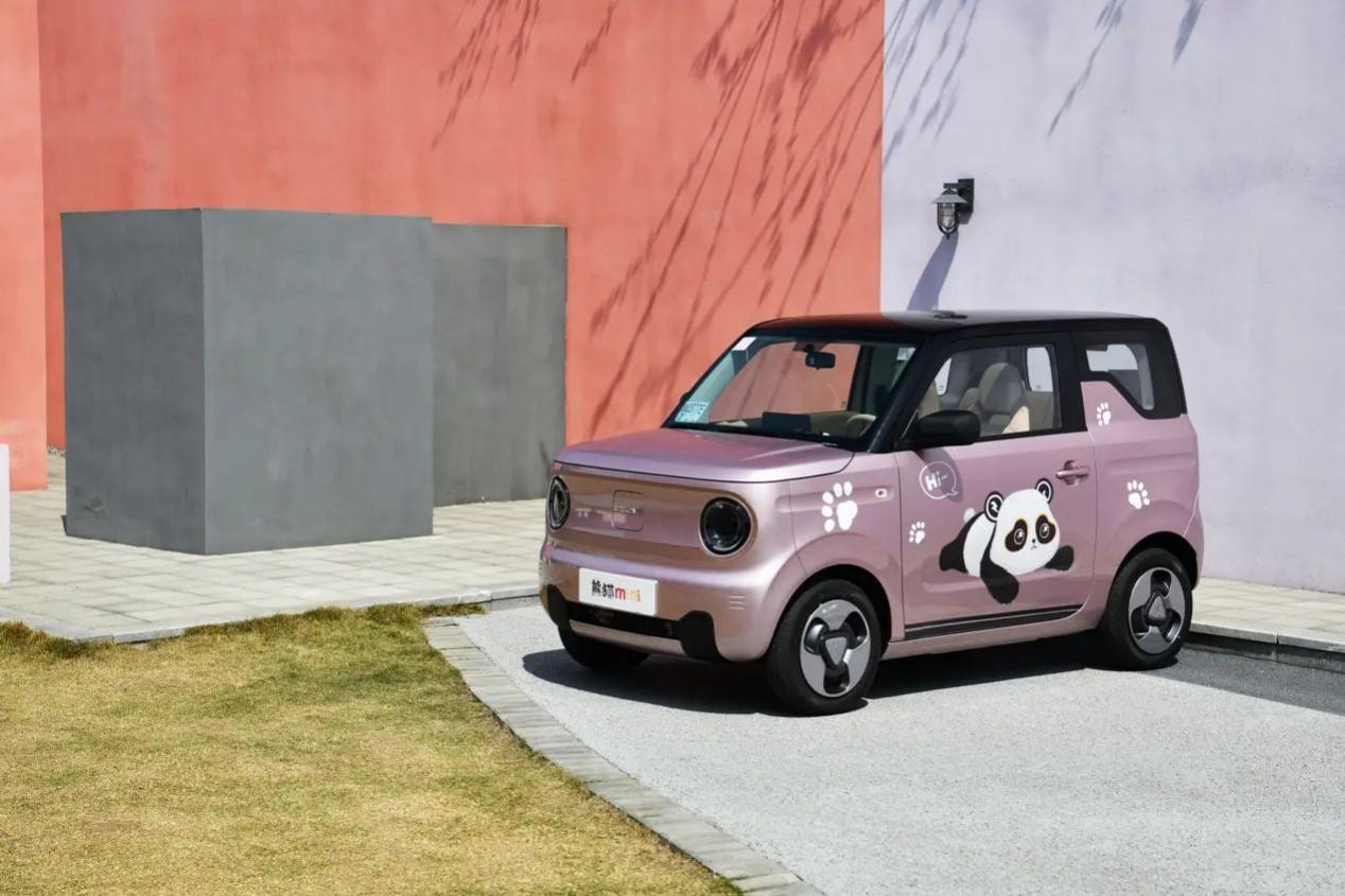 熊猫mini:让年轻人在萌的治愈下悄悄变强大