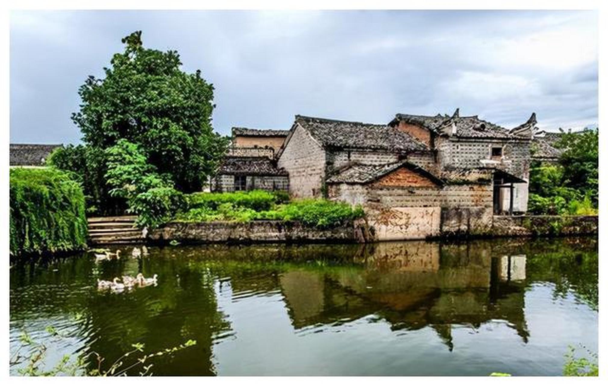 渼陂古村是庐陵文化的瑰宝,被认定为中国历史文化名村和江西省文物