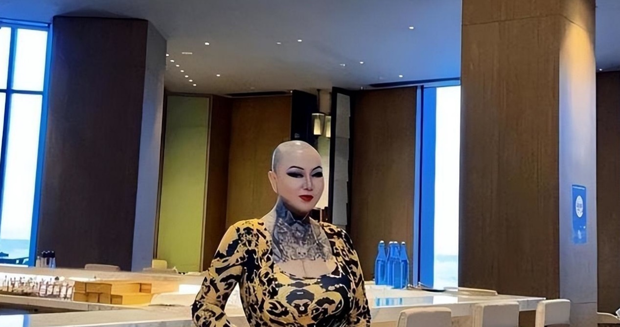 2019年浙江女富豪冯萍:谁娶我,我送他一台宾利,如今怎么样了?