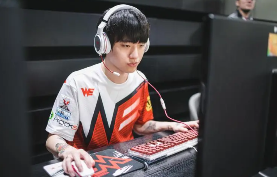 mystic人设彻底崩塌,"电竞渣男团"再添一员