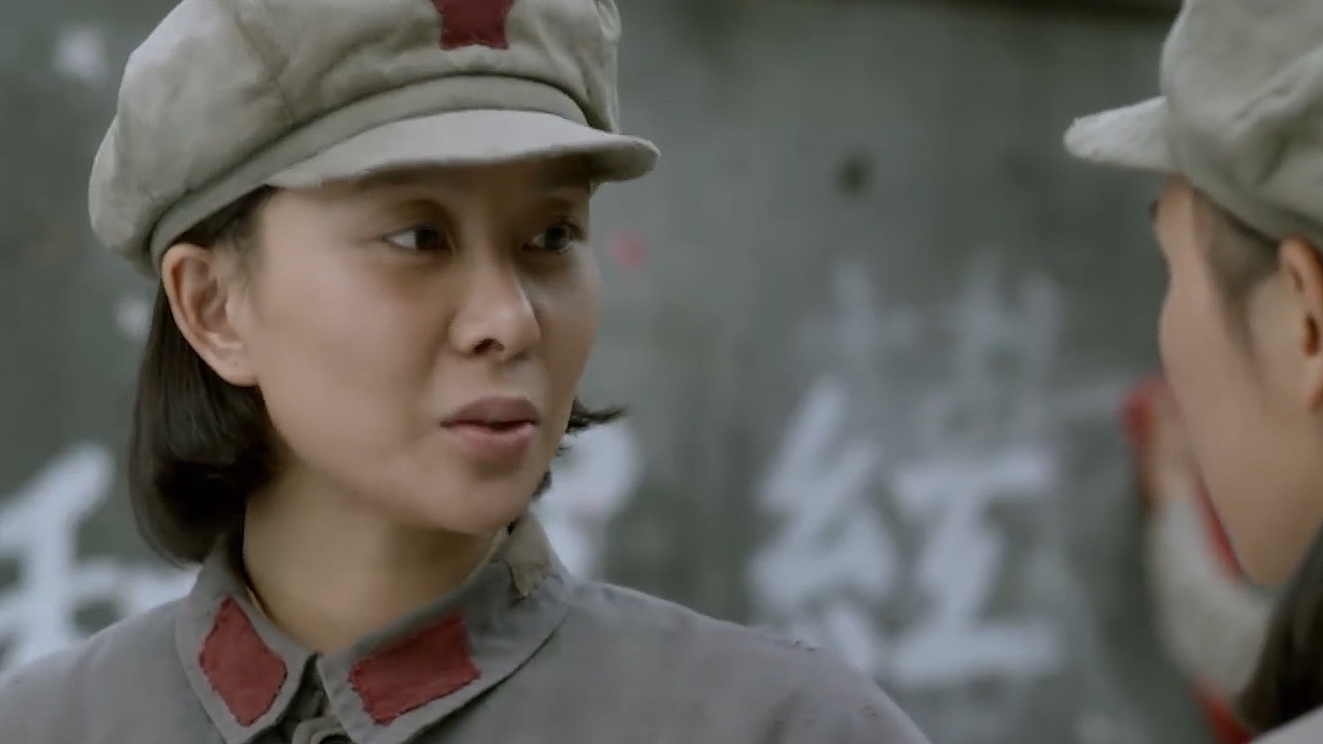 开国元勋高岗身亡后,两任妻子致力教育,个个战绩显赫