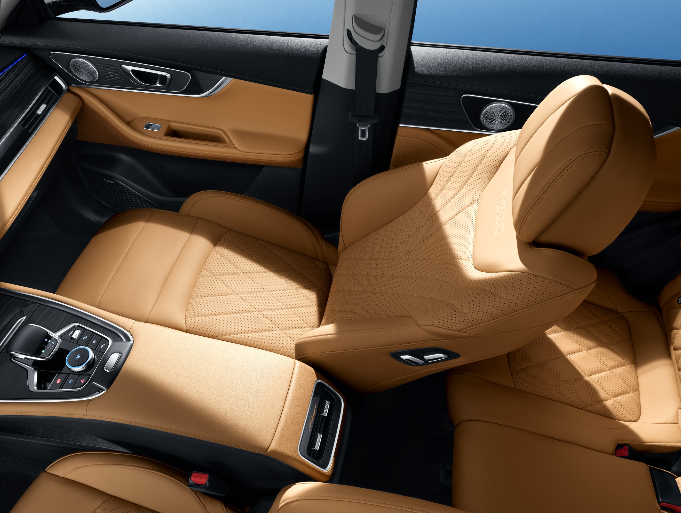 「乐阳说车」"新一代卷王"瑞虎8pro冠军版正式上市12.69万元起