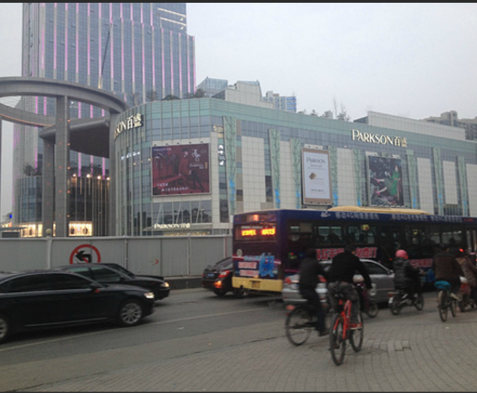 南昌北京路恒茂梦时代大屏广告投放代理,南昌户外广告招商