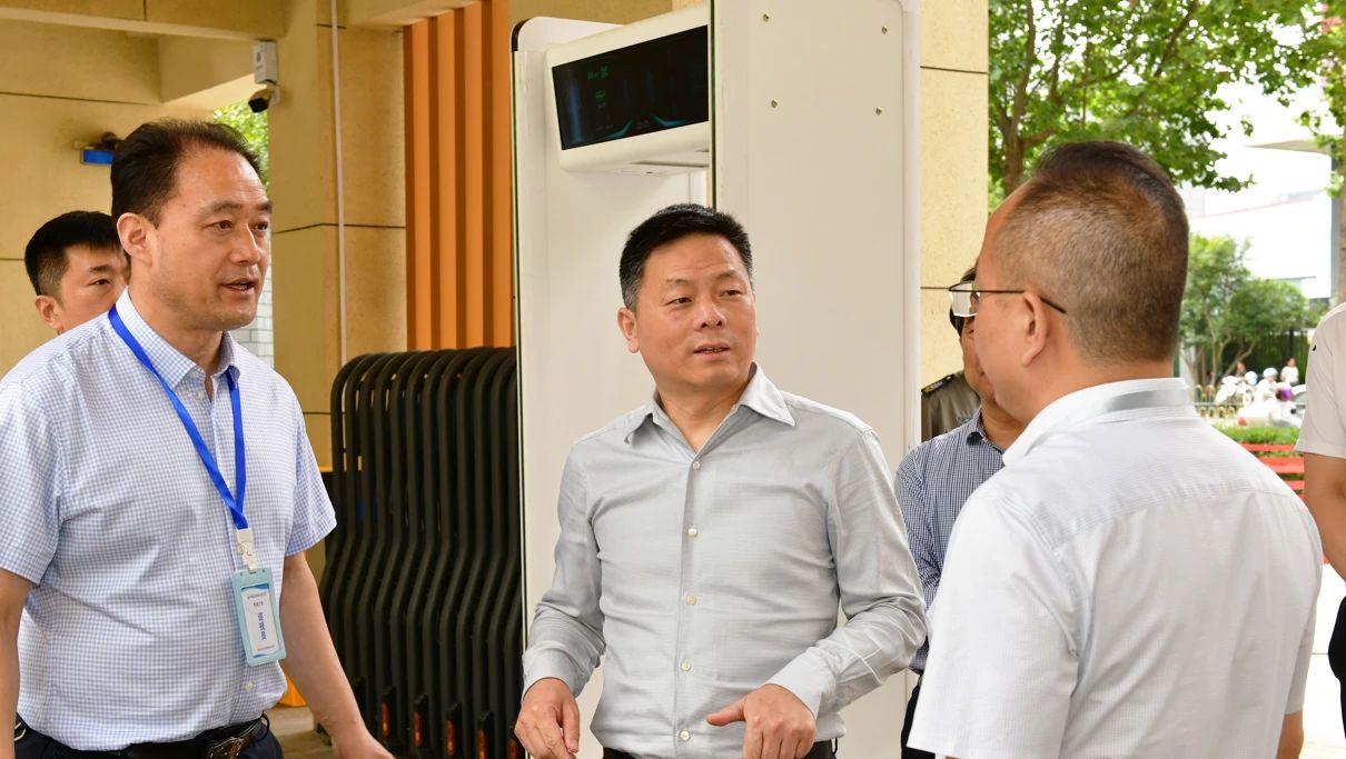 贾强检查经开区2023年高考工作情况