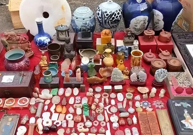 上海的"鬼市"被称为翻版的潘家园,凌晨3点开张,还有这些规矩