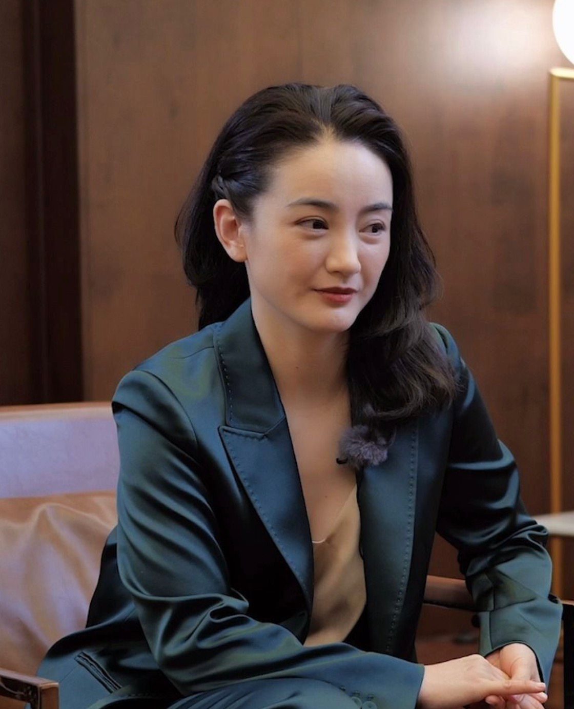 朱杰:24岁靠《潜伏》穆晚秋崭露头角,如今凭《简·爱》风采再现