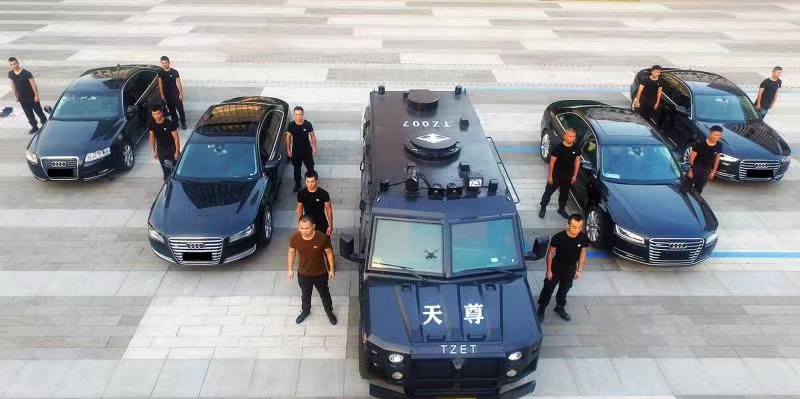 北京保镖公司天尊保镖的战马——剑齿虎装甲车