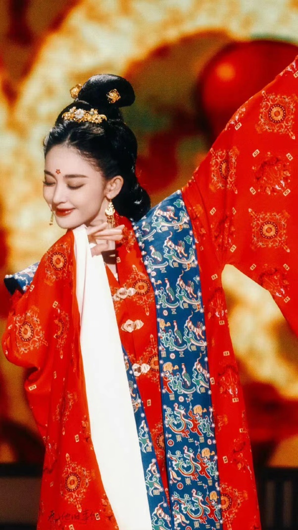 古力娜扎的央视"汉服"造型,让我一眼看懂什么是东方美人!