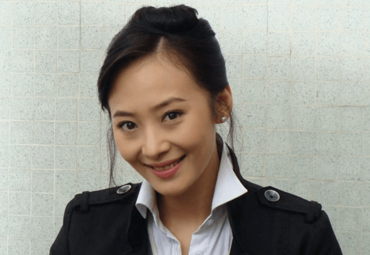 黄海波老婆曲栅栅,嫁落魄丈夫,凭《狂飙》爆红,苦尽甘来!