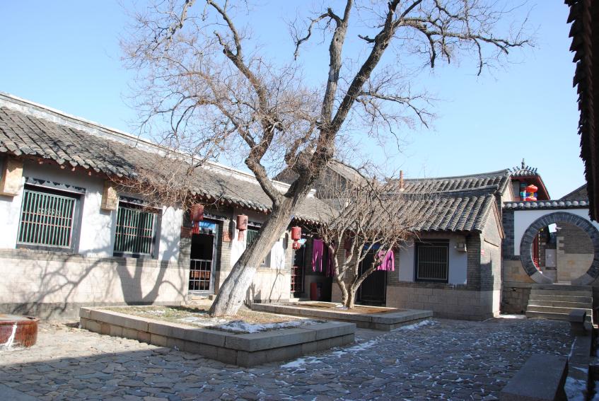 山东栖霞牟氏庄园牟墨林故居日新堂刀把院,棺材巷的神秘传闻