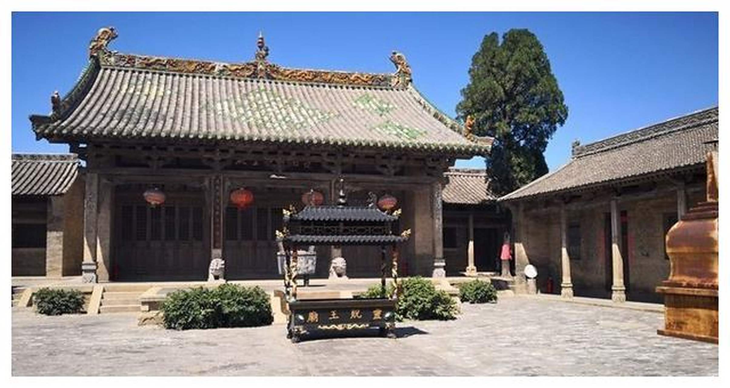 崇庆寺位于长治市紫云山,是一座千年古刹,拥有深厚的文化底蕴.