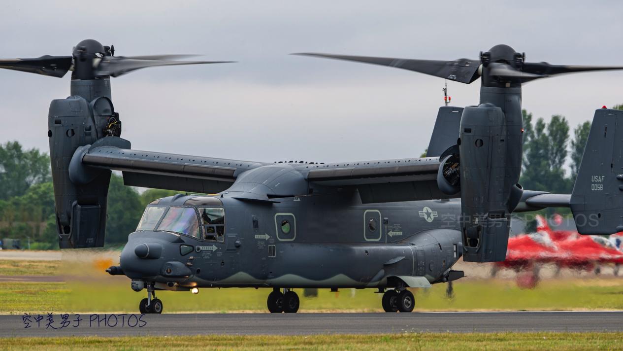 老美的最爱-v22鱼鹰直升机