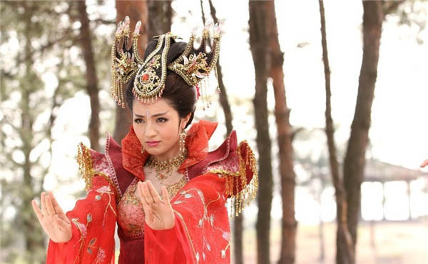 瑶池金母之女龙吉公主嫁给三山关总兵洪锦,这背后藏着什么玄机?