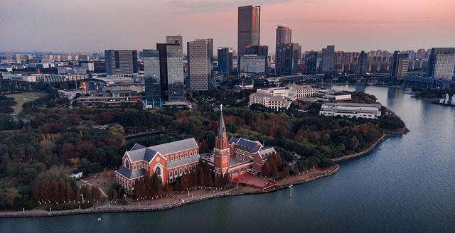 被称为"人间天堂"的富人区,就位于苏州,景色优美环境也宜人