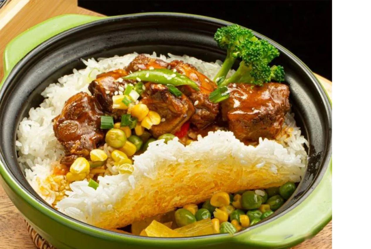 卤多喜名气大,口碑佳,卤肉锅巴饭快餐连锁品牌!