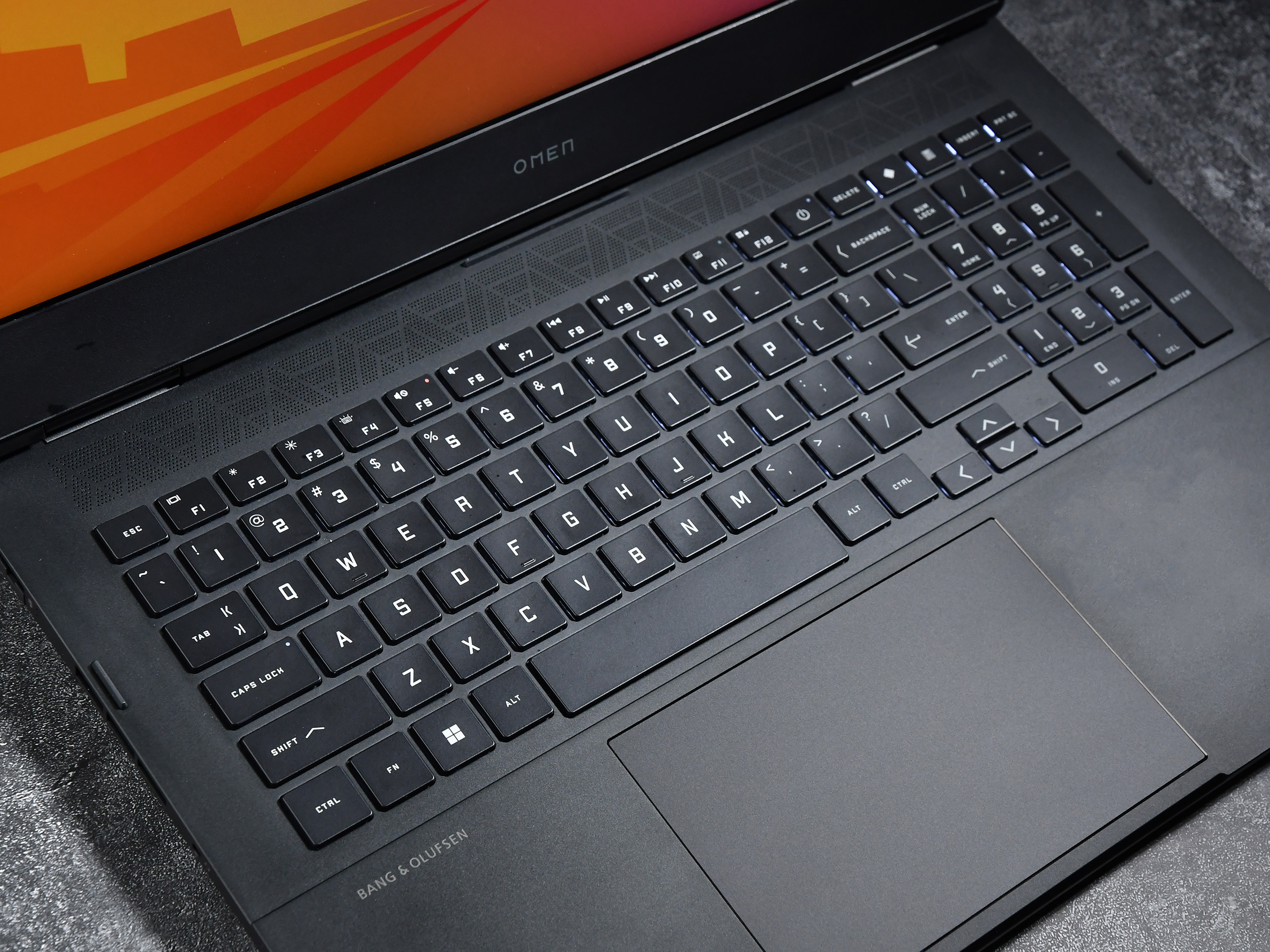 闭眼可入的游戏本——惠普暗影精灵8pro