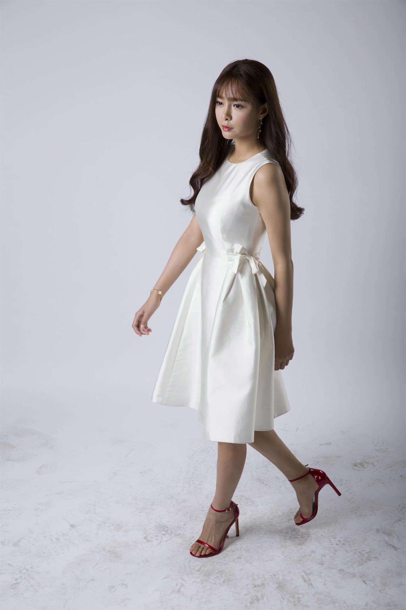 高清镜头下的沈梦辰,这"肤色"太真实了,气质全靠颜值撑