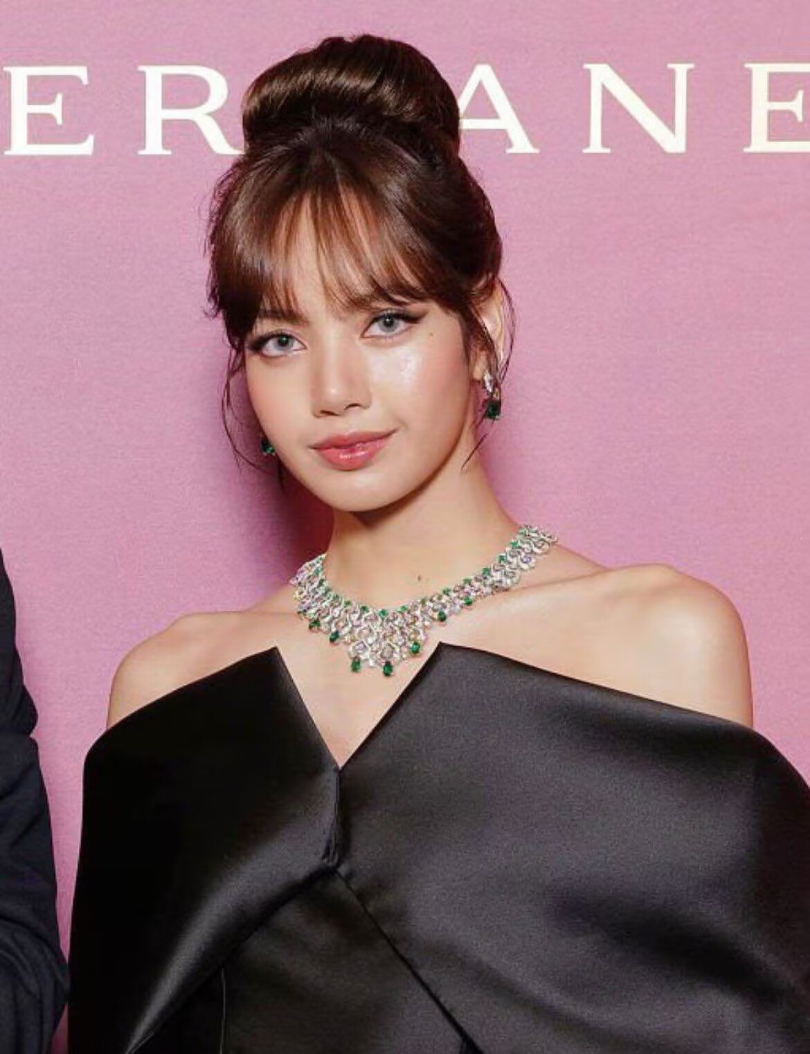 生图镜头下的lisa,真实状态一目了然,网友:太丑了!