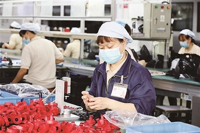 97名设计师集体离职,一年后被公司起诉,有人月薪曾降至600余元