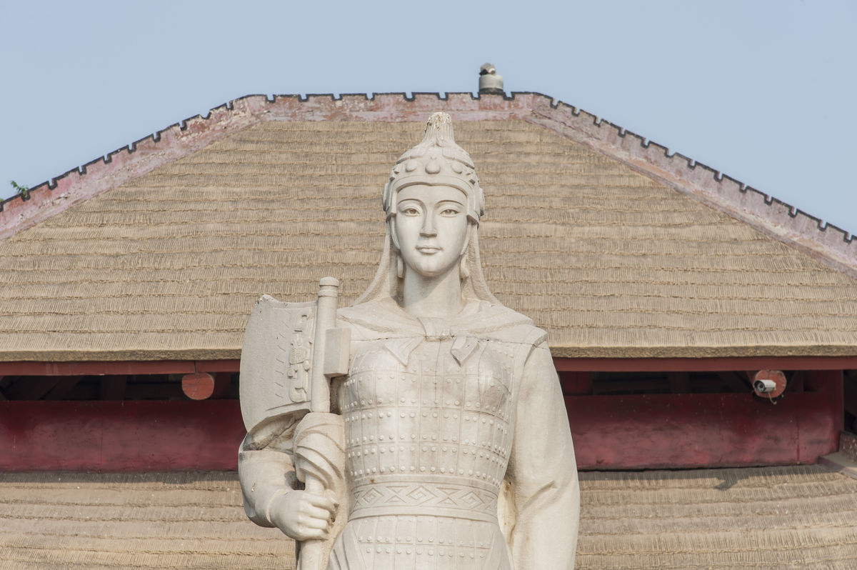 中国历史最强女将军——秦良玉?不,是又美又飒的妇好