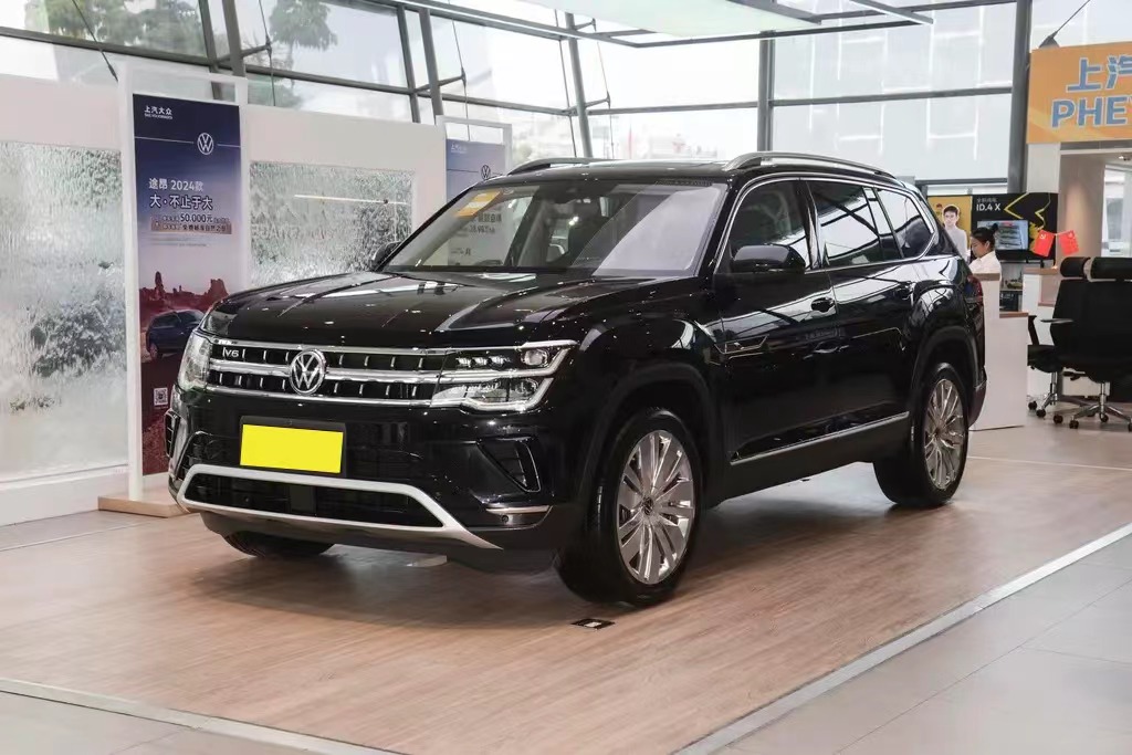 家用值得入手的大7座suv,车长超5米,还有v6动力可选,实拍途昂