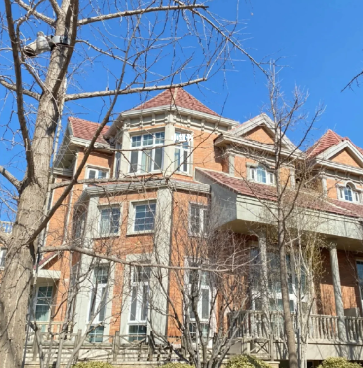 鹿晗8000万婚房曝光,独栋别墅占地超600平,一个音响就超60万