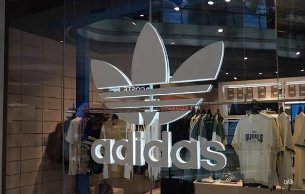 阿迪达斯认错了,想要和中国和好,因为在华业绩大幅度下降