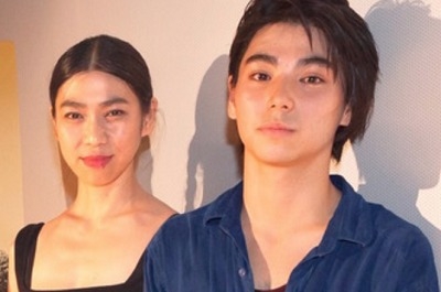苣屋戏外是黑发大帅哥!村上虹郎浓颜系帅脸超迷人,爸妈皆是大咖