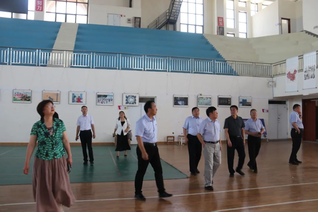 周口职业技术学院党委书记刘士欣一行到濮阳医专考察指导工作